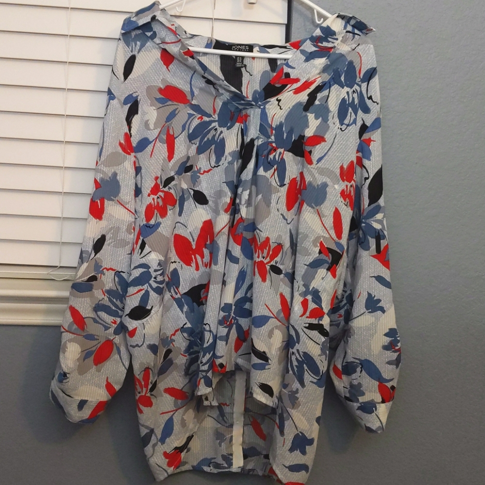 Jones New York button down shirt